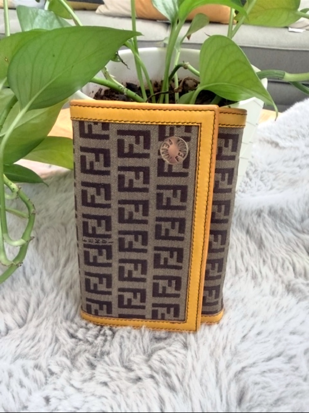 Vintage Fendi Zucca canvas and leather trifold wallet - Picture 2 of 10